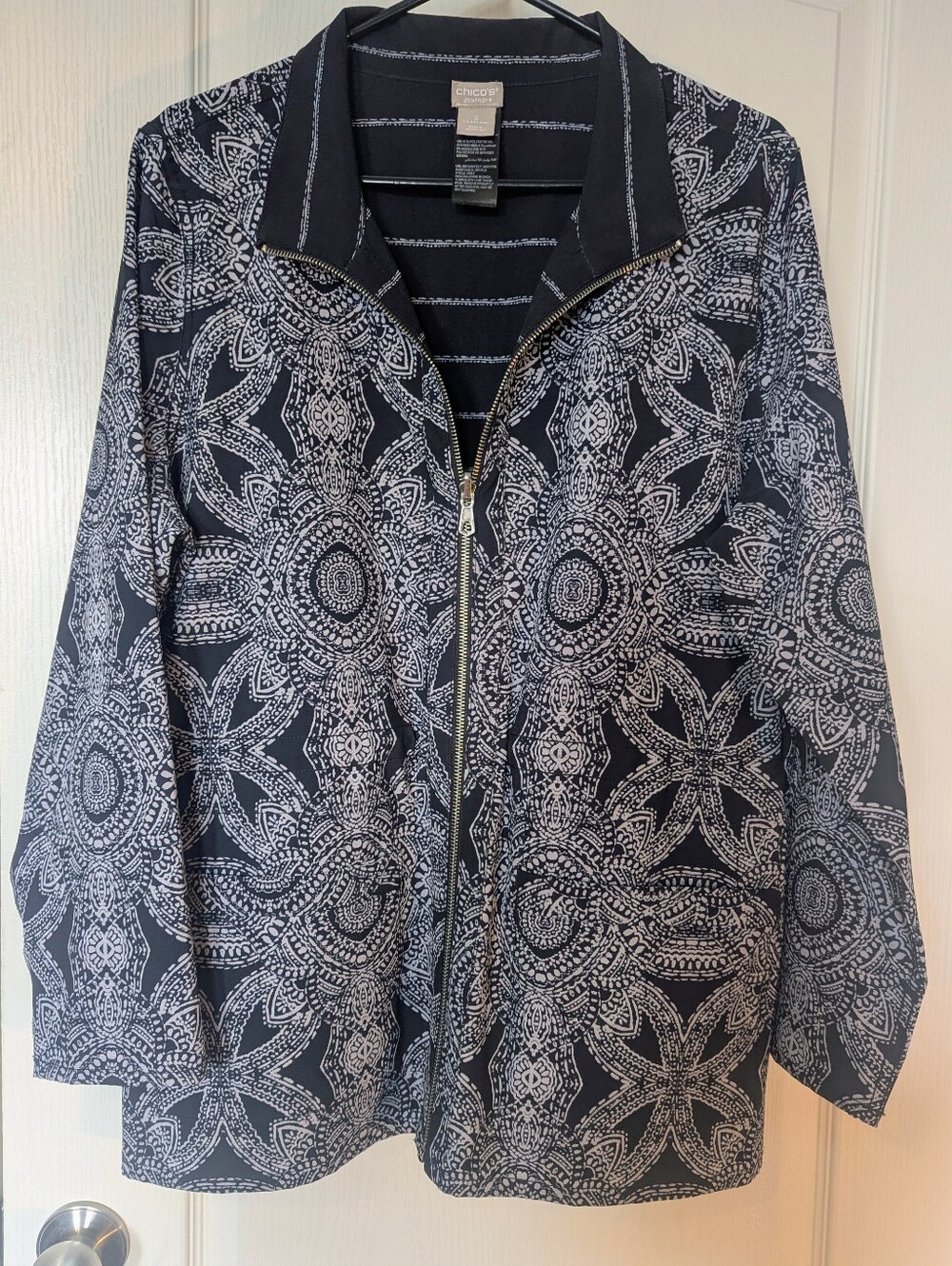 Chico's Zenergy zip up jacket